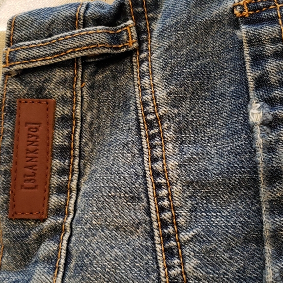 BLANK NYC New Stud Embellished Denim Jean Skirt 'WAY BACK WHEN' Mini CHICπHPx2 - Picture 16 of 17